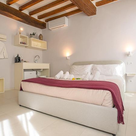 Hotel Glam Parma Esterno foto