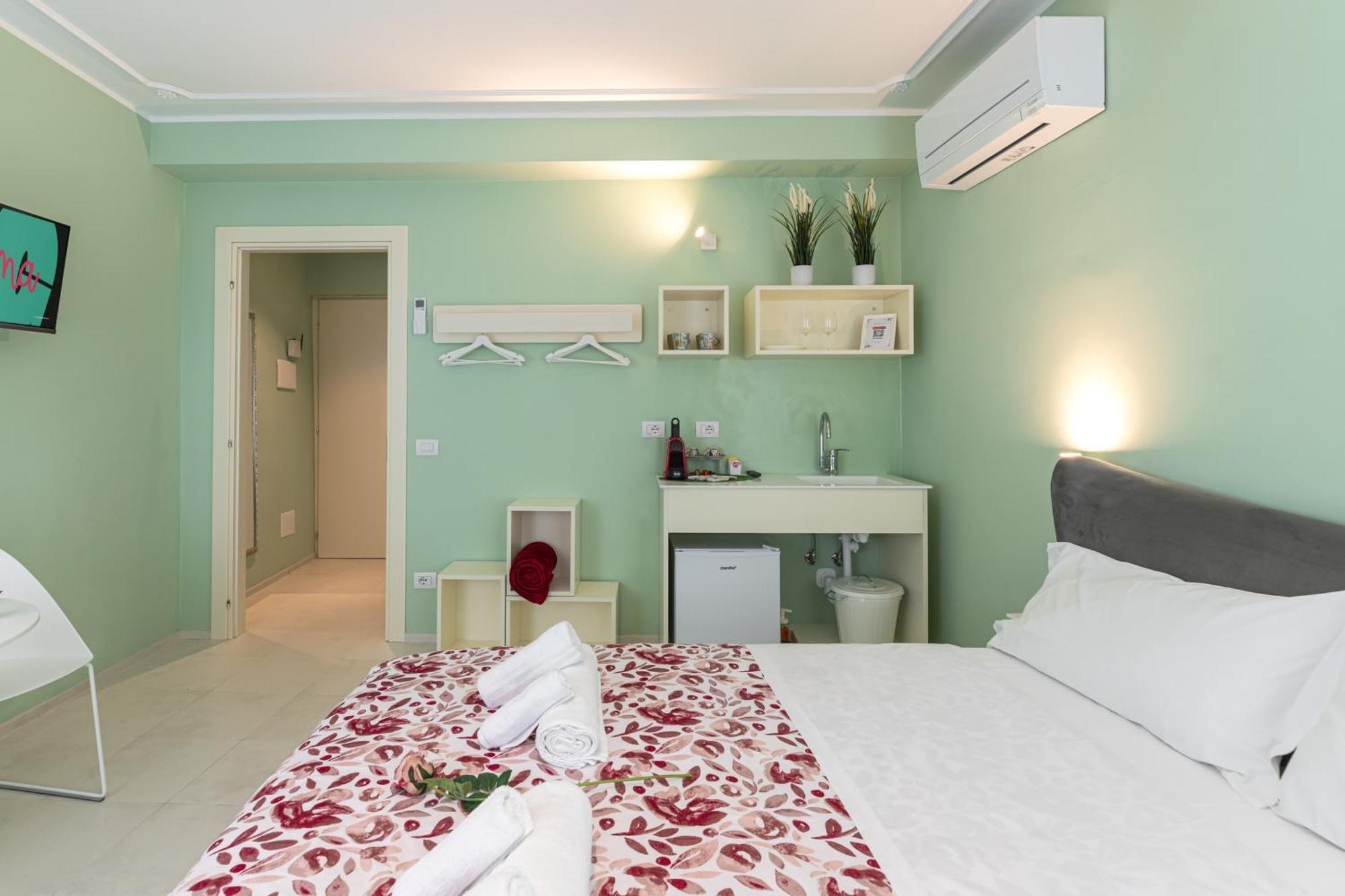 Hotel Glam Parma Esterno foto