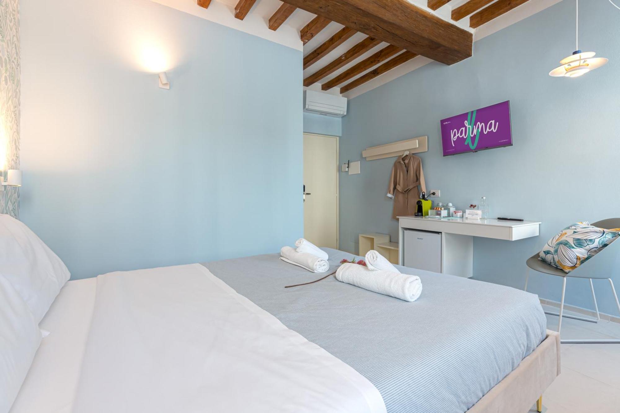 Hotel Glam Parma Esterno foto